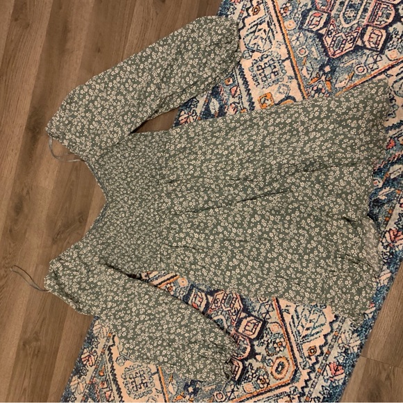 hollister dress - Picture 1 of 3